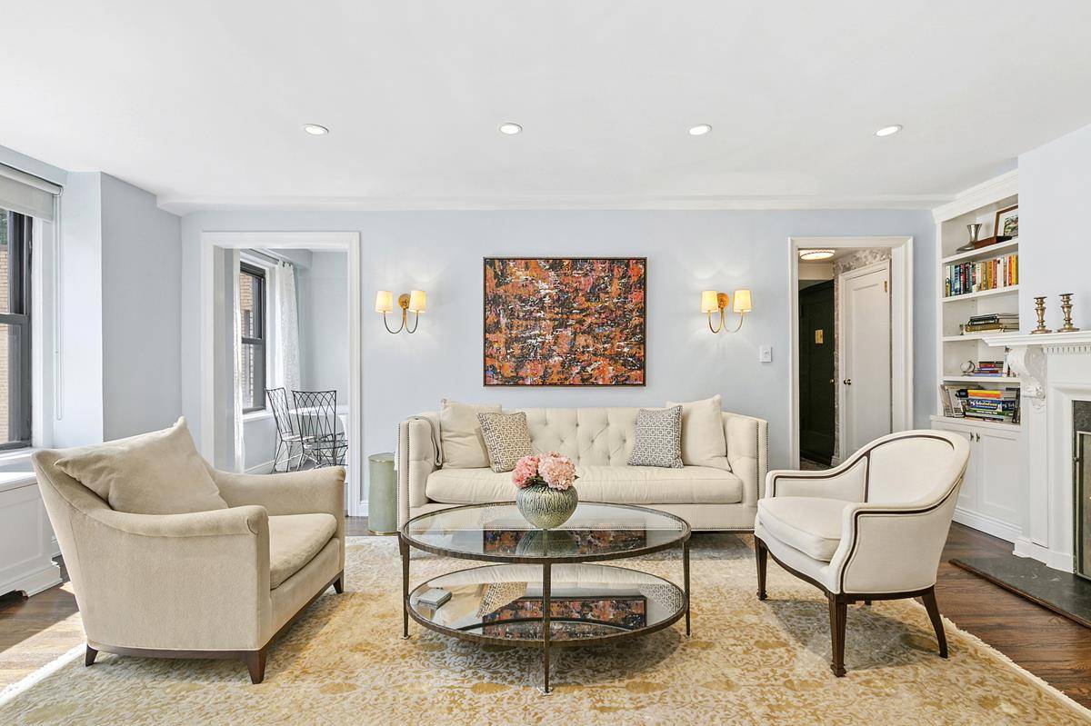 A beautifully renovated one bedroom, one bath residence in one of the Upper East Side s most sought after prewar cooperatives.