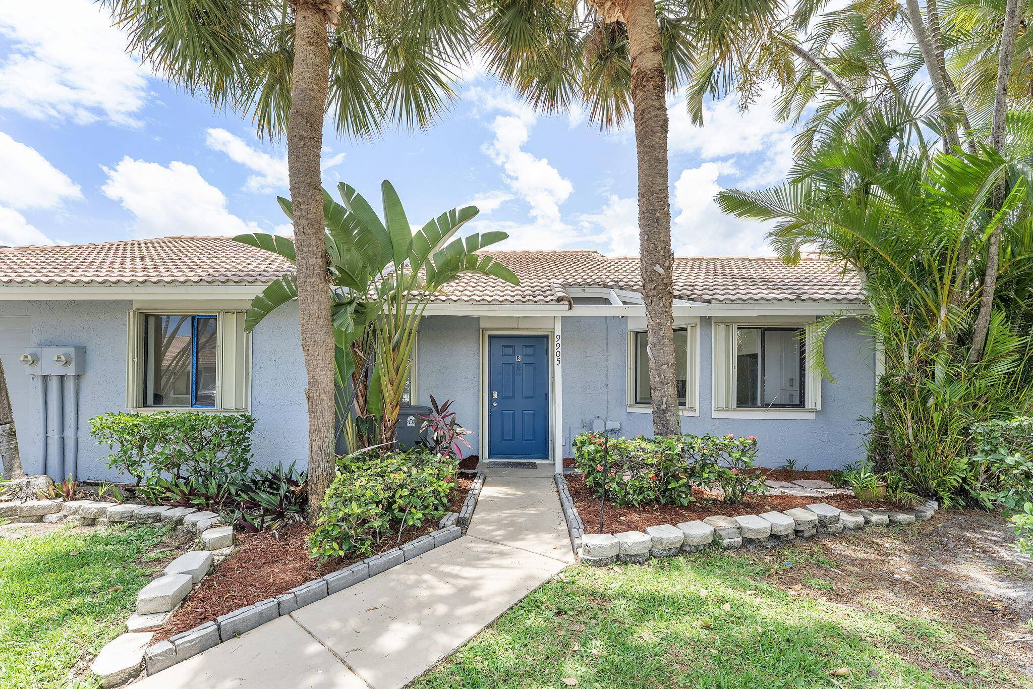 This beautiful 2 bedroom, 2 bathroom home in Boynton Beach offers a great opportunity for buyers seeking a move in ready property or investment property.