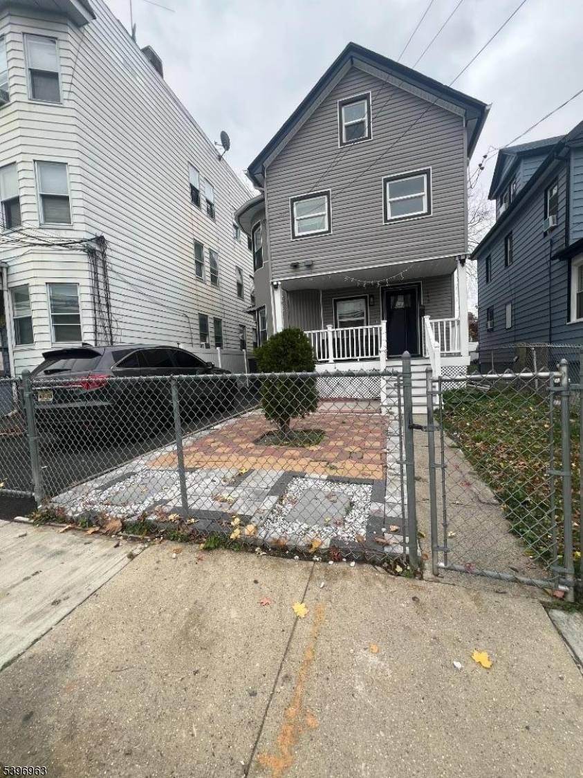 Smith St Newark City New Jersey Single-Family