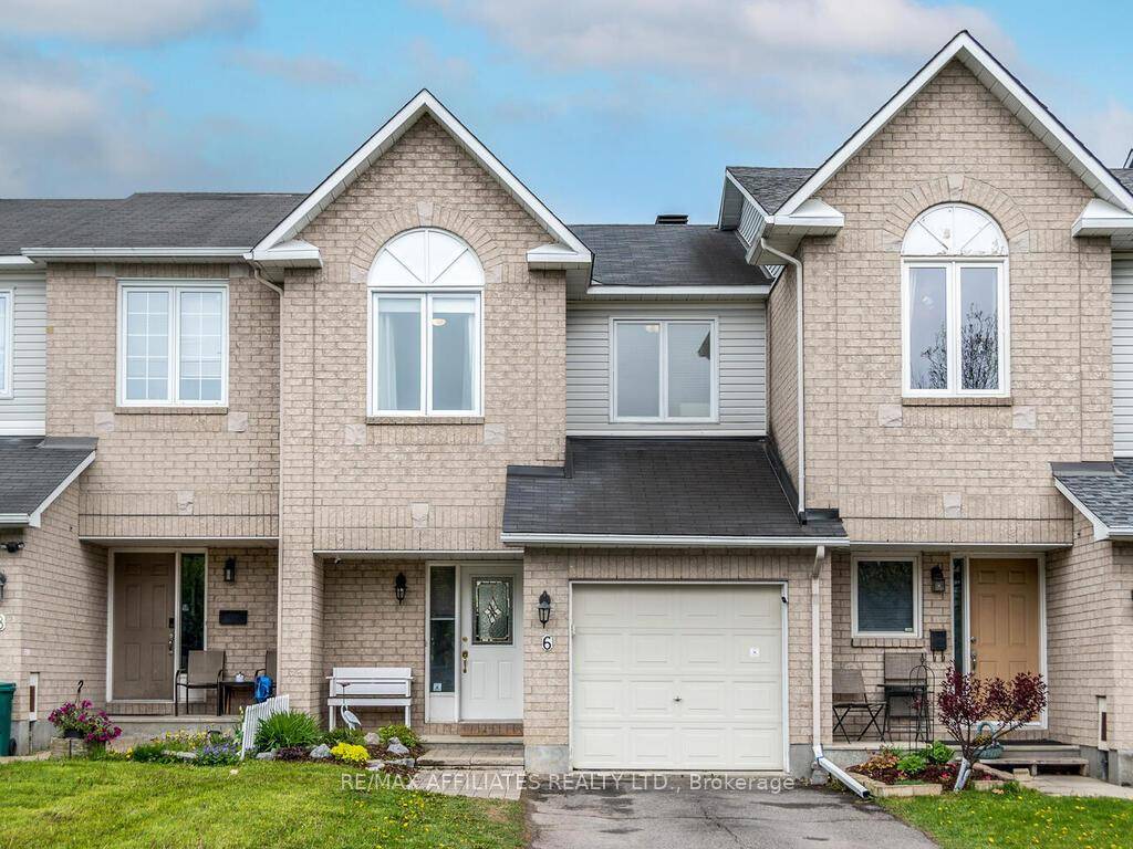Welcome to 6 Eagleview Street in sought after Emerald Meadows !