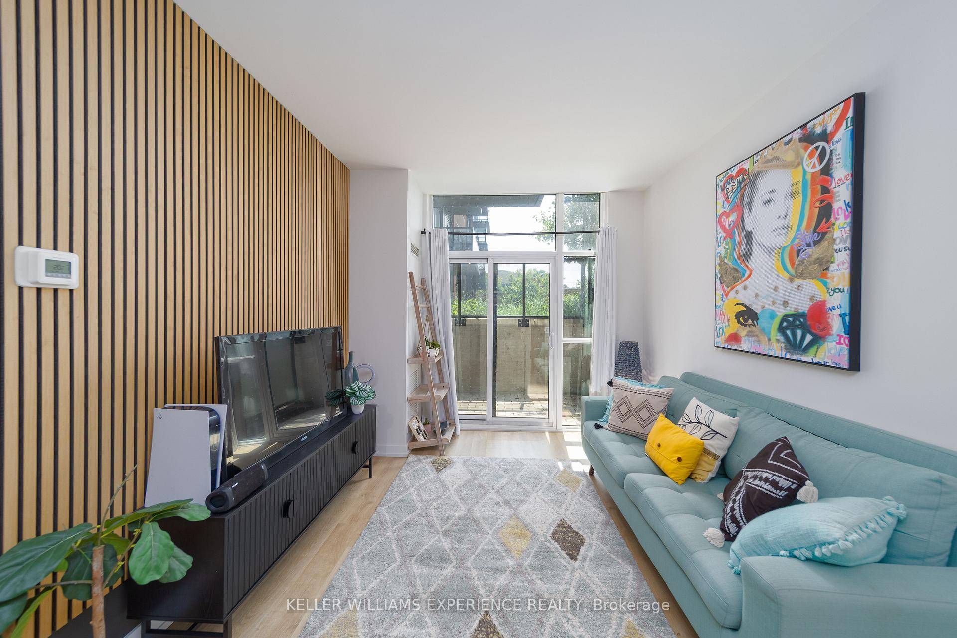 Discover this beautifully designed 1 bedroom den, 2 bathroom condo in the highly sought after Stockyards District Residences, where modern style meets urban convenience.
