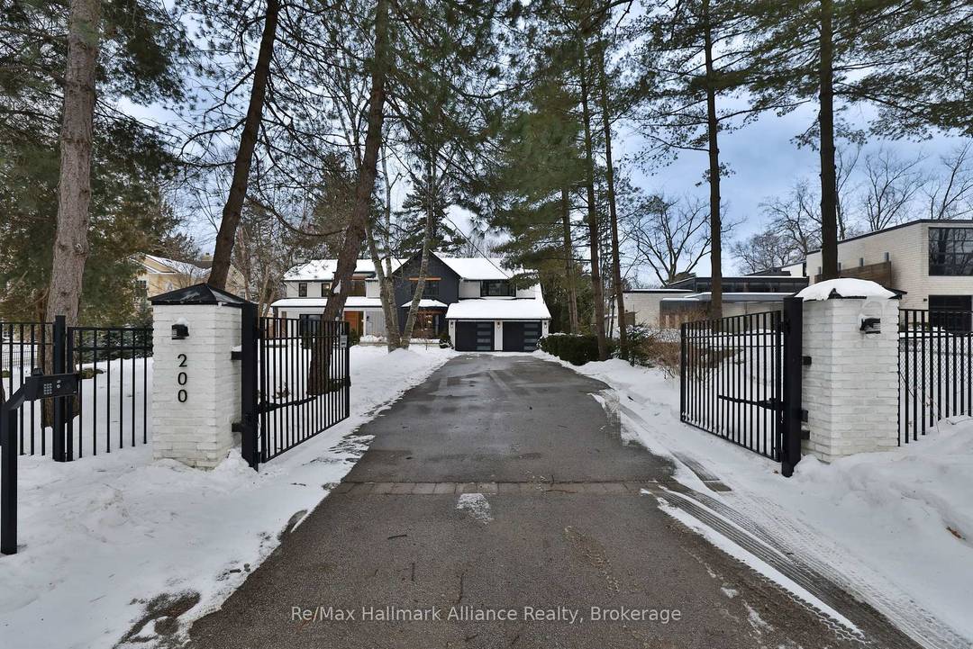 Nestled behind private gates on one of Oakville's most coveted Street of Dreams, this exceptional estate sits on a spectacular 100 x 225 ft lot and offers over 7, 500 ...