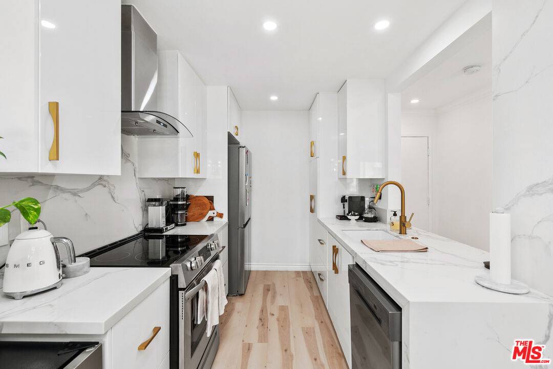 1222 N Olive Dr 2BR Sunset Strip La