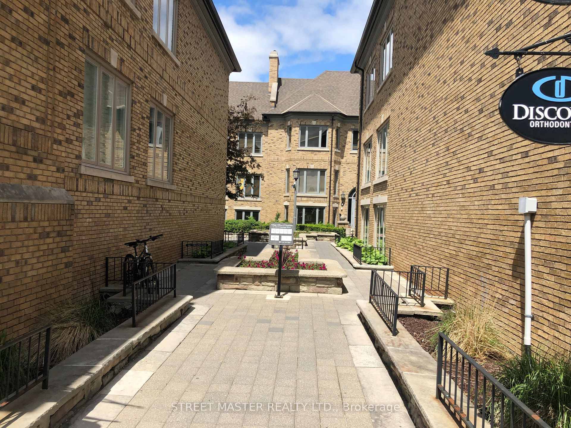 Furnished Office is Available For Sublease From 895 all inclusive HST In Brampton, Where The Most Prestigious Business Offices Are Located.