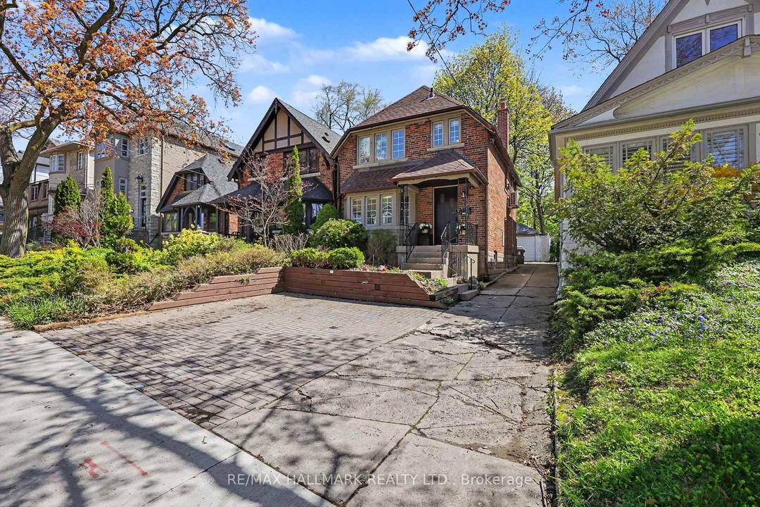 Welcome To 67 Gilgorm Rd In Highly Sought After Forest Hill North.