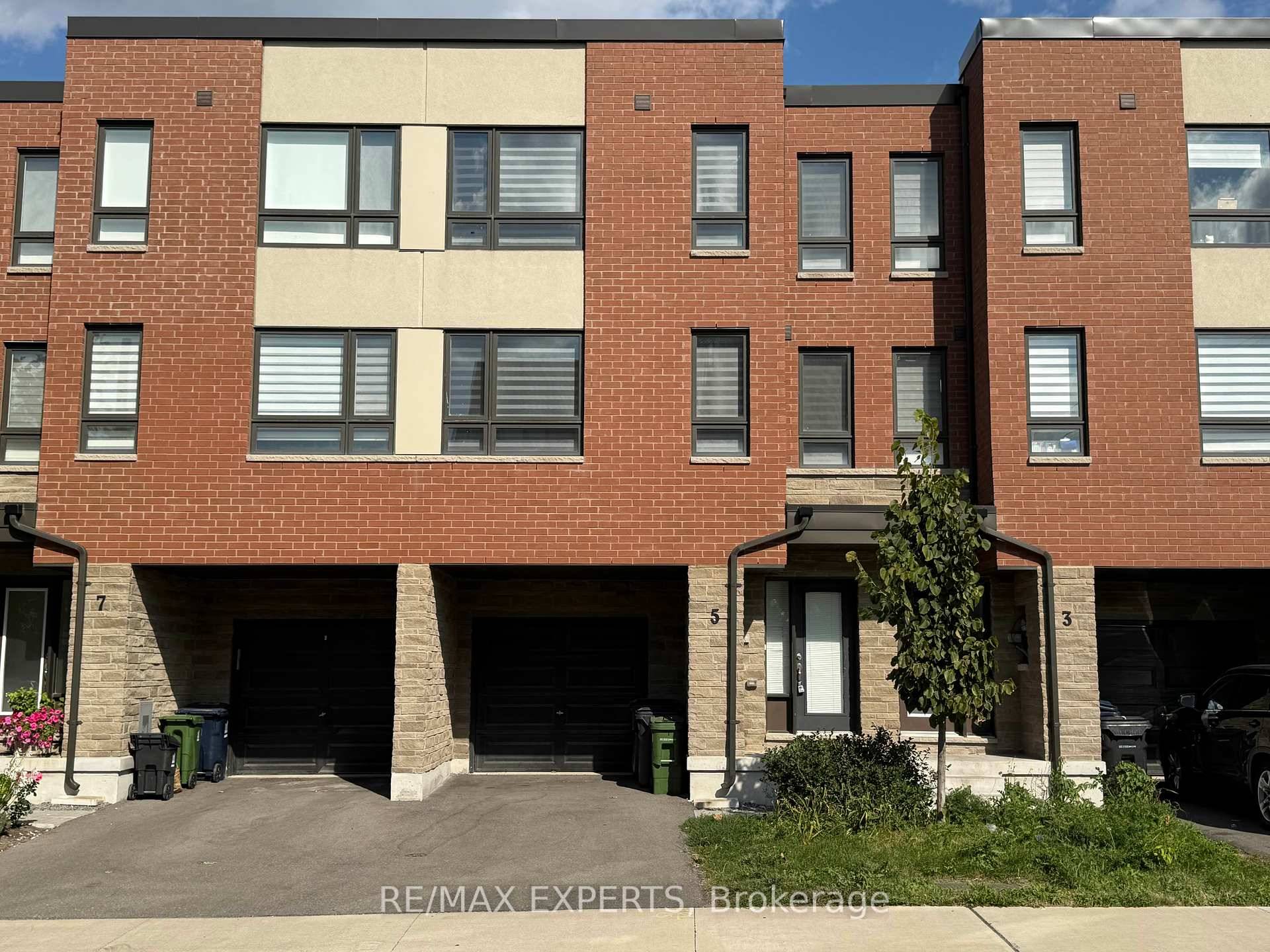 Welcome To This Stunning 3 Storey Townhome Offering Over 2270 Sqft Of Above Grade Living Space In A Prime Location With Quick Access To Hwy 427, Malton GO, Humber College, ...