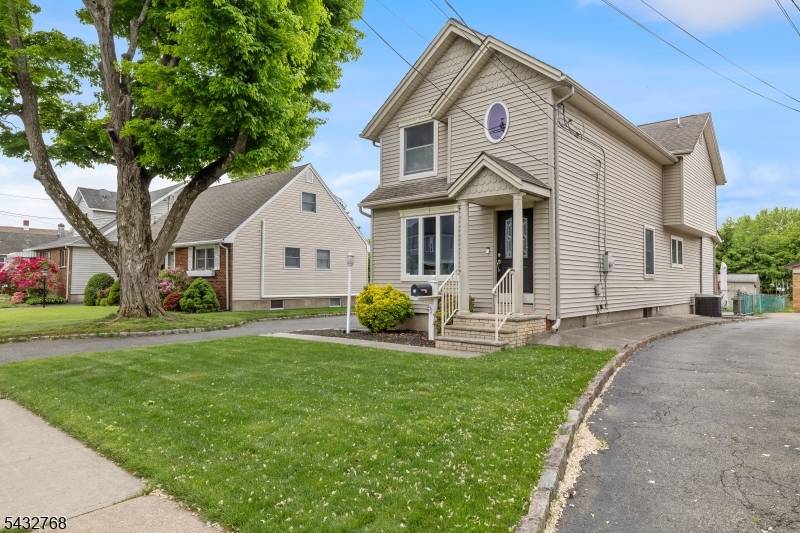Beautifully maintained home offering 3 nice size bedrooms 2 full baths with a spacious inviting layout perfect for everyday living entertaining.