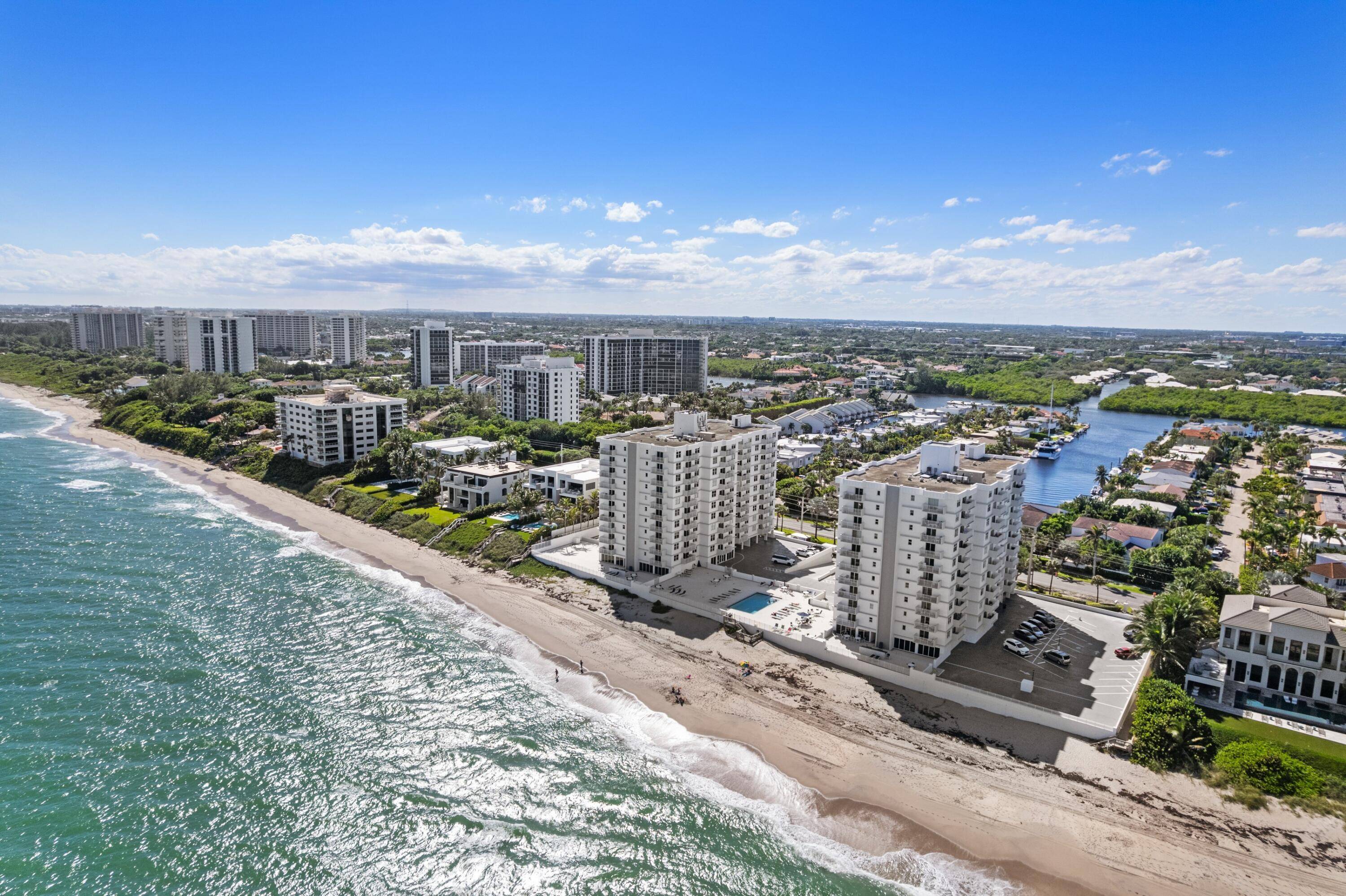 ABSOLUTELY GORGEOUS FULLY RENOVATED WATERFRONT CONDO PRESTIGIOUS GATED COMMUNITY OF 45 OCEAN BREATHTAKING OCEAN VIEWS BEACH ACCESS FULLY FURNISHED Bright Open Floor Plan Crown Molding LED Recess Custom Lighting Eat ...