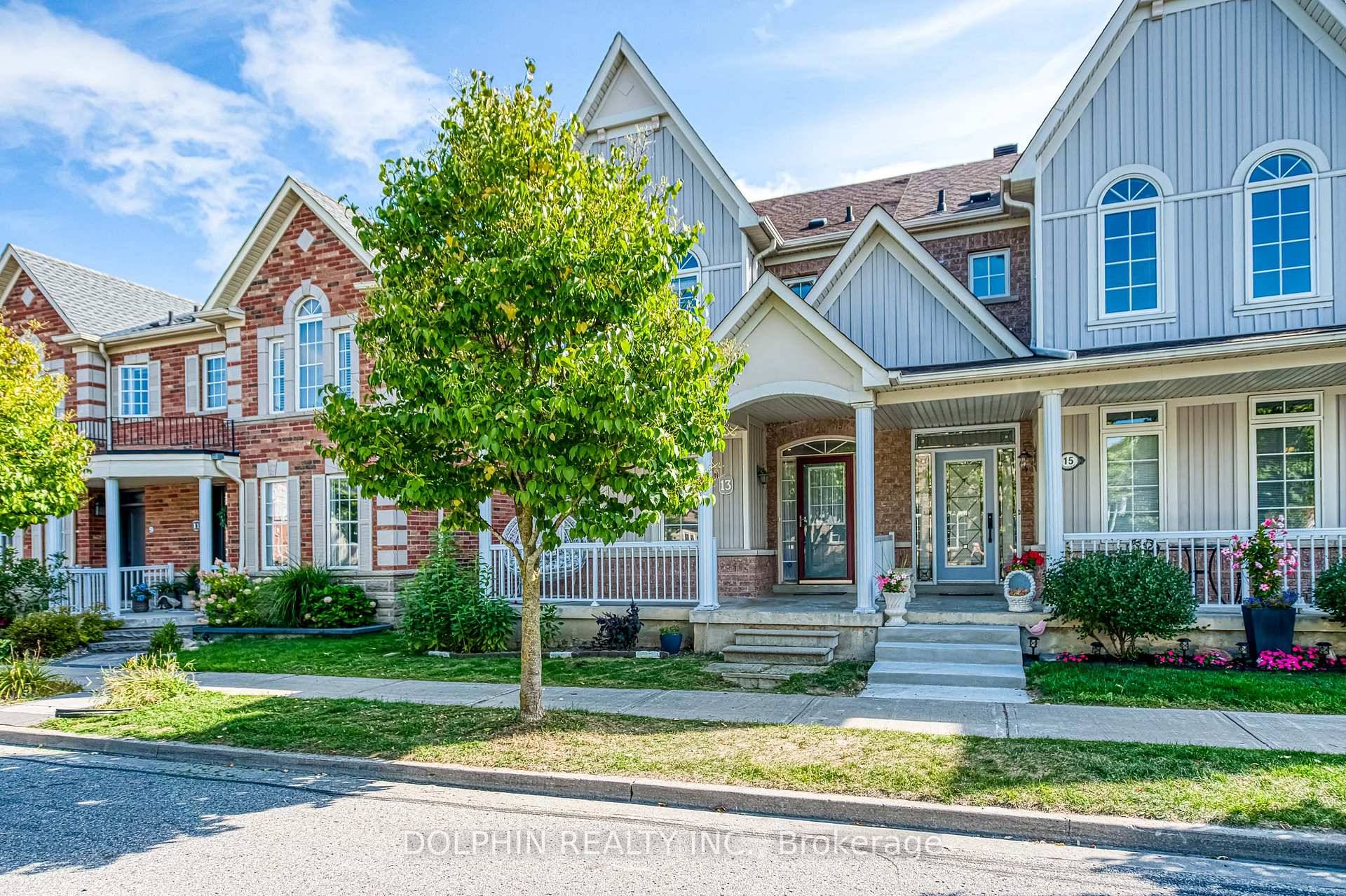 Rarely Offered Freehold Two Floor Semi Detached Home With Double Car Garage In Markham Upper Corne for leasel !