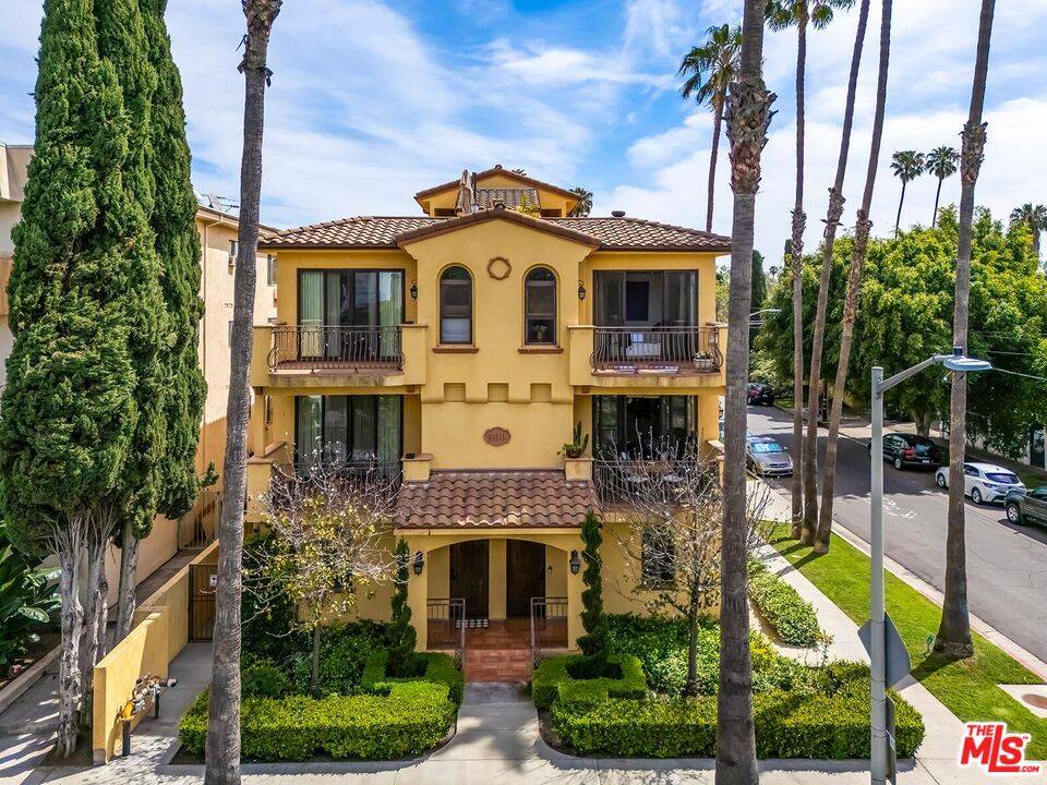 500 N Orlando Ave 2BR Beverly Grove La