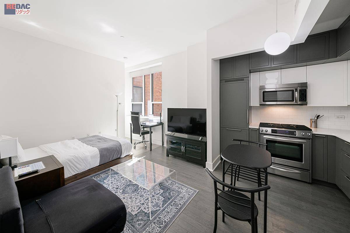 Perfect For Investment, Pied A Terre, Or Primary Home !