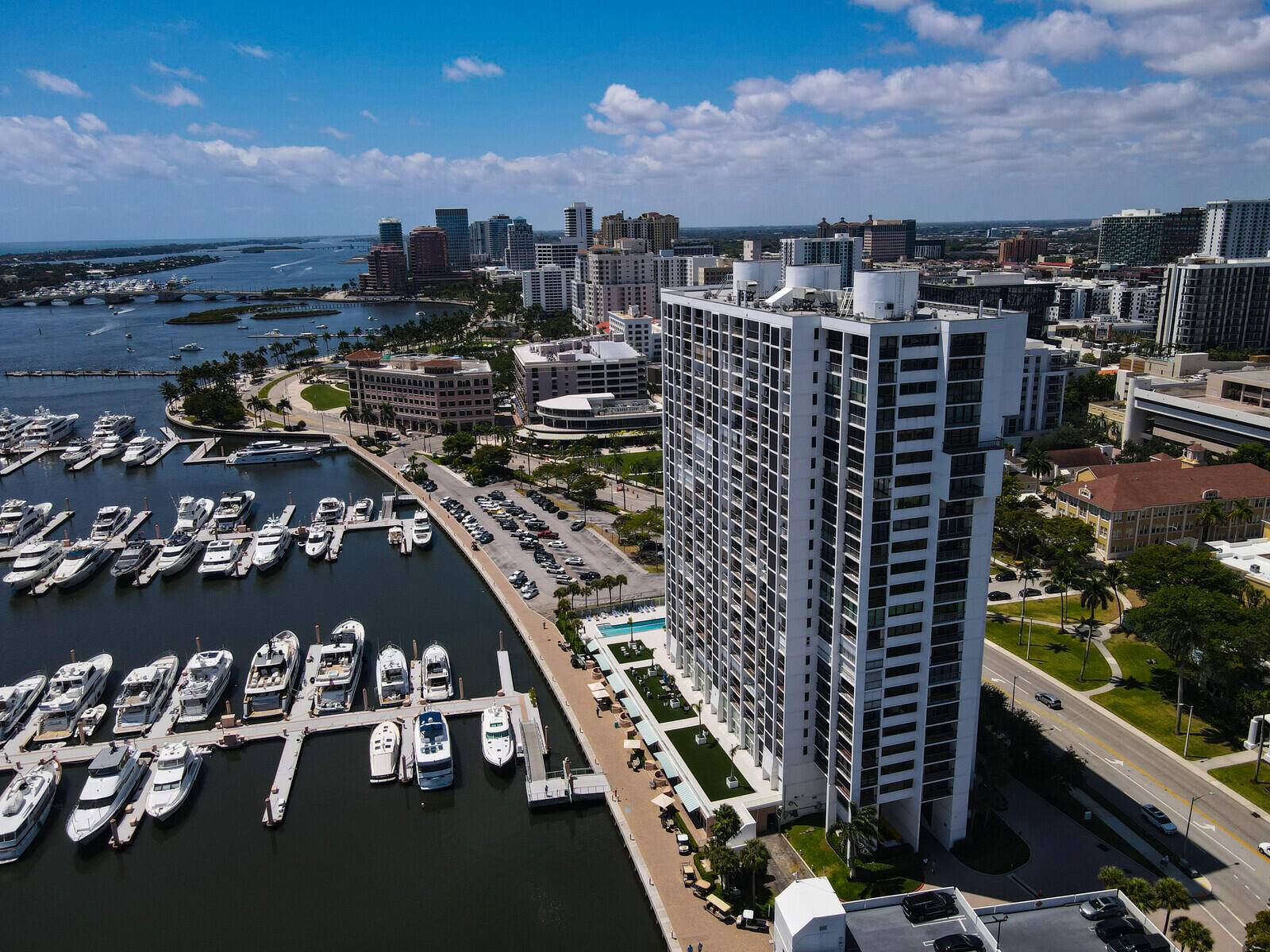 This is seasonal furnished lease available only with a 4 month minimum.