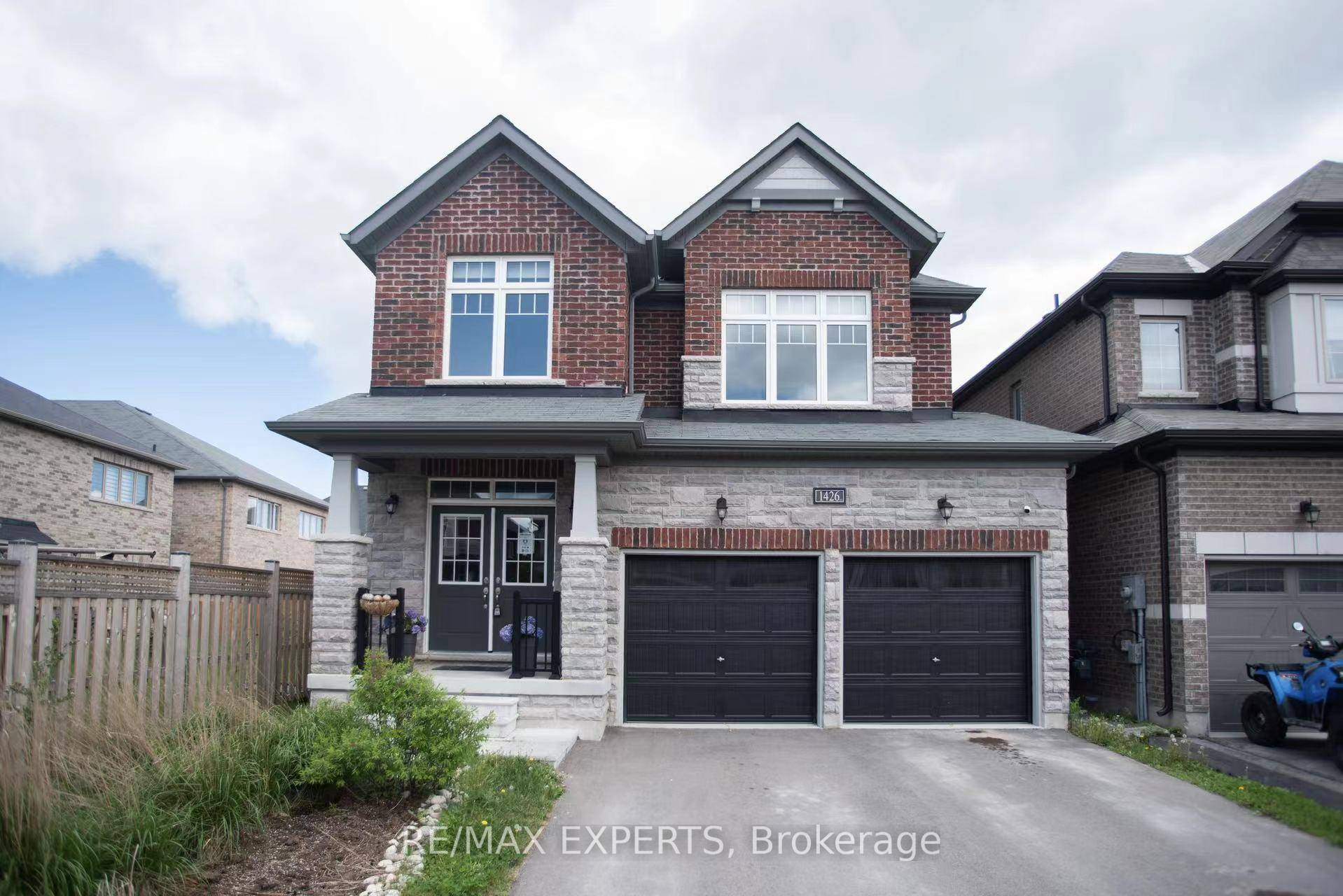 Located in the sought after neighborhood of Innisfil, minutes from Highway 400 and Innisfil Beach Road, this beautiful 4 bedroom, 4 bathroom home offers the perfect blend of comfort, convenience, ...