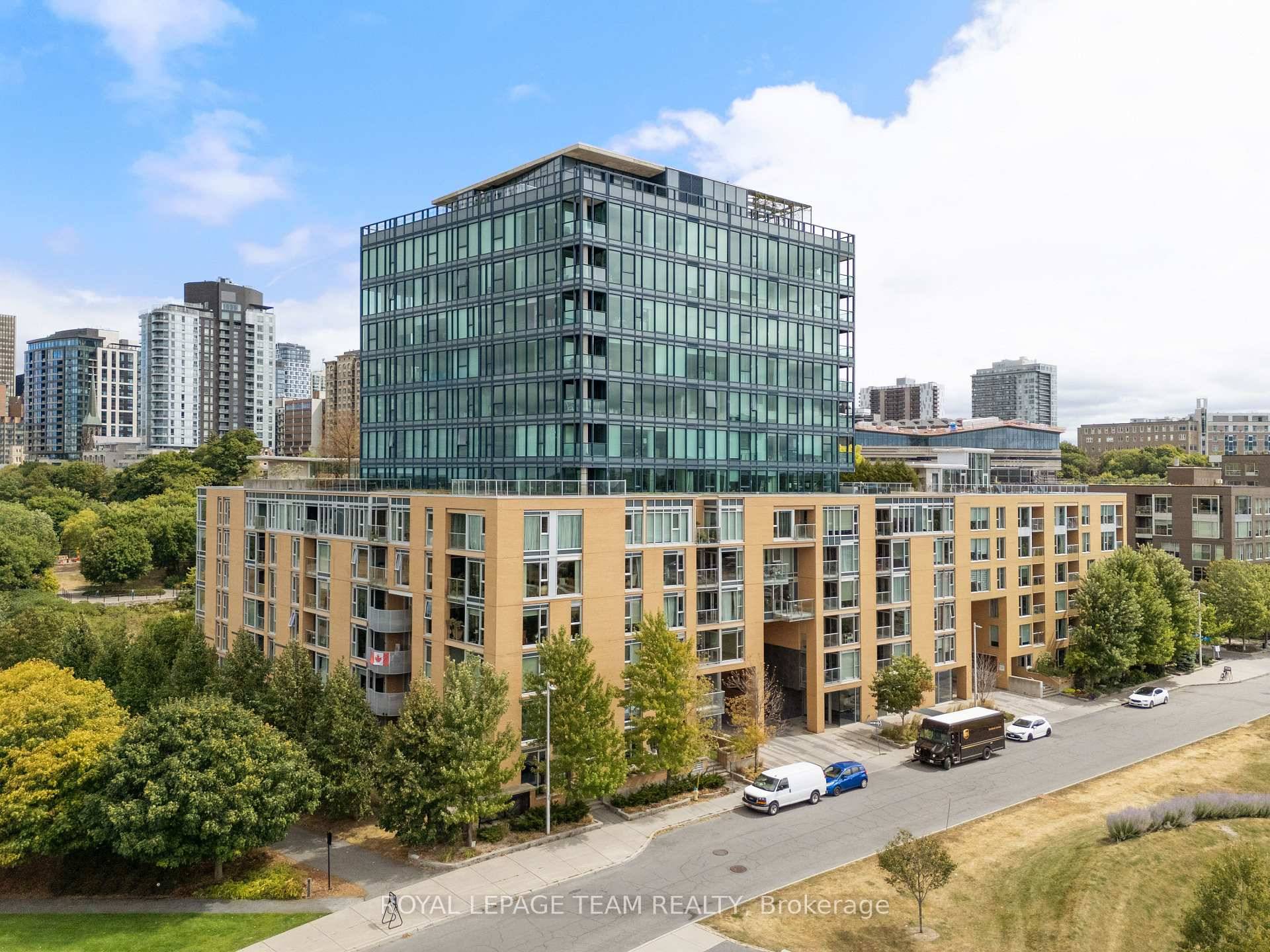 This modern, one bedroom condo offers a bright, efficient layout with granite countertops, a courtyard facing balcony, and an underground storage locker.