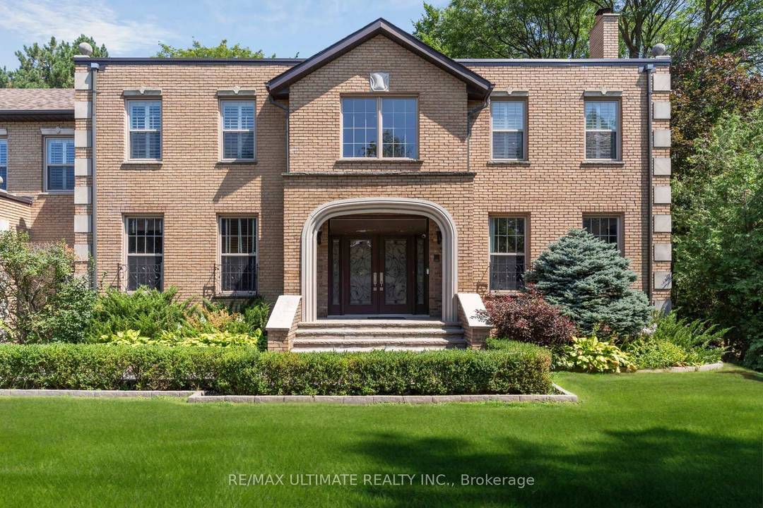 Exceptional Opportunity To Own A Beautifully Renovated and Updated Luxury Home in Prestigious Bayview amp ; York Mills.