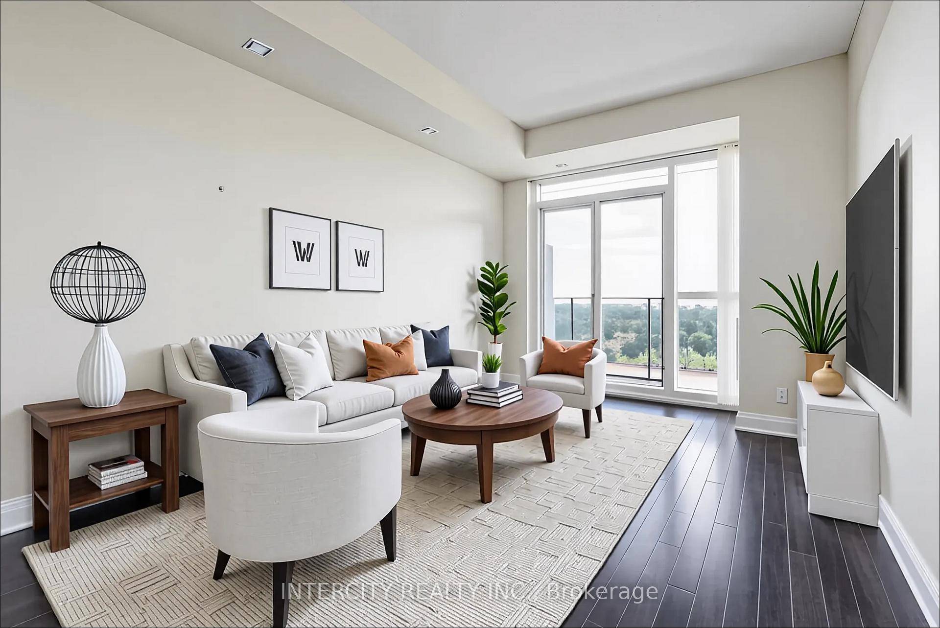 Discover one of the largest 1 Den layouts in the building, offering 737 sq.