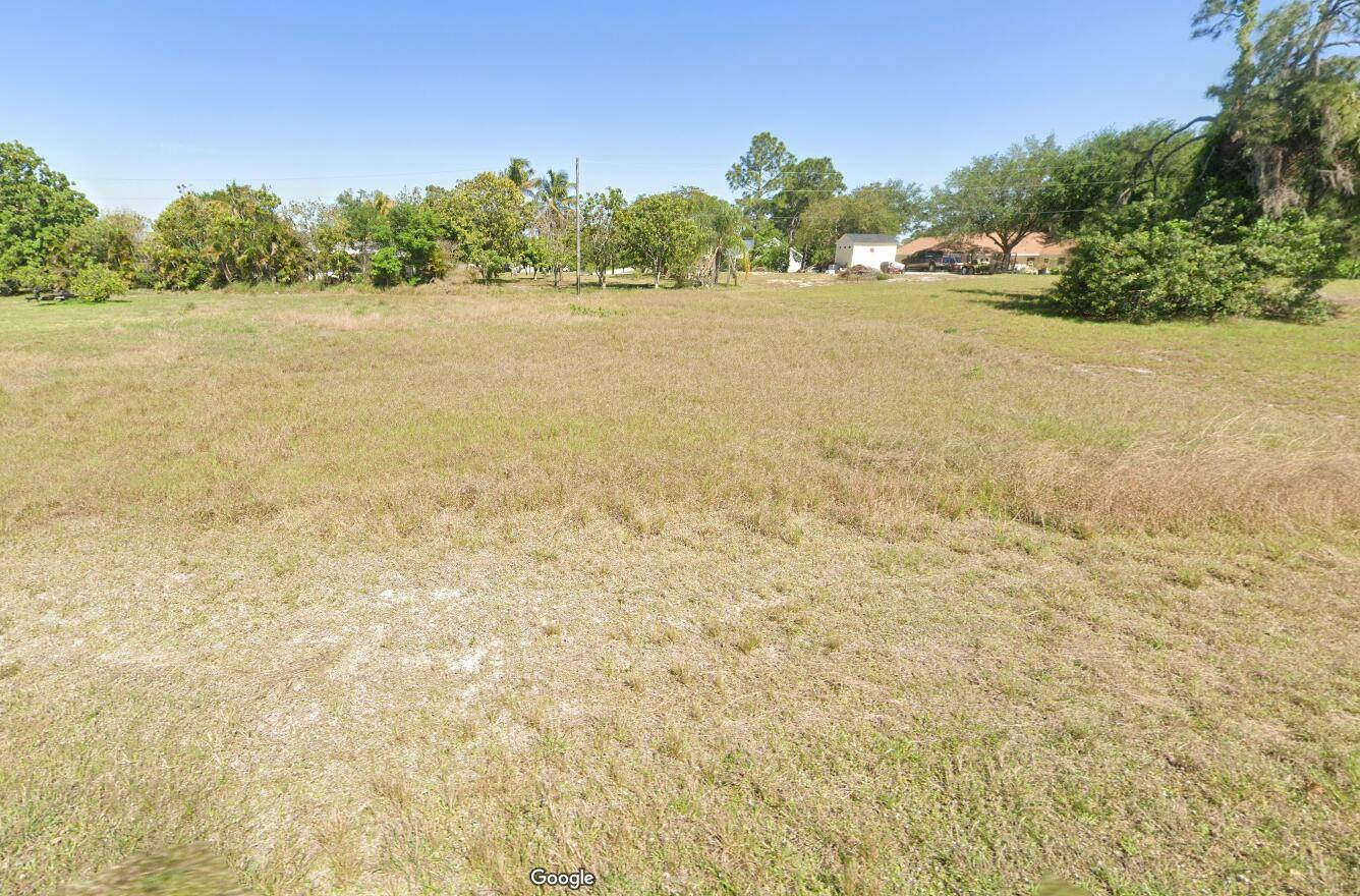 Build Your Dream Home in Sunny Florida Lake Placid Area !