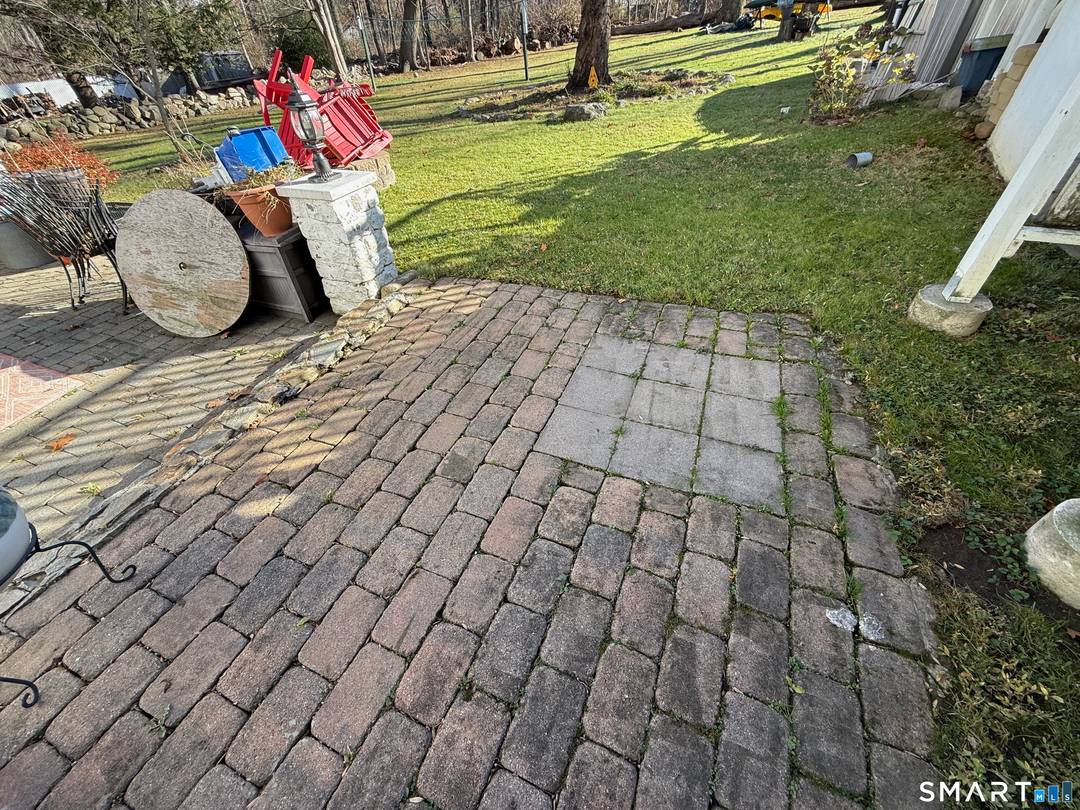 Welcome to 10 Purdy Road, a delightful and well cared for residence nestled in one of Norwalk's convenient and sought after areas.