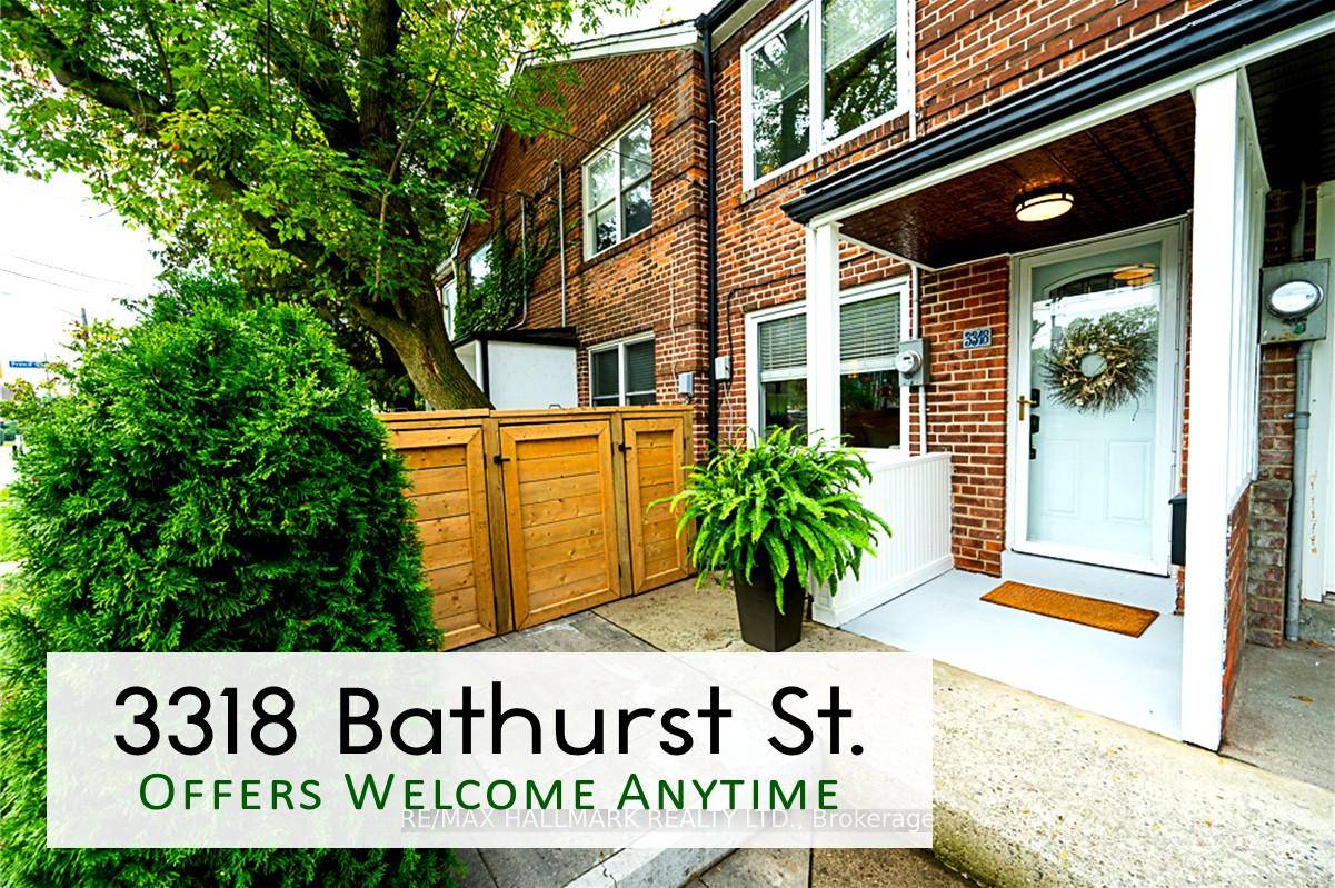 This is a super cute, super quiet, bright and charming 2 bedroom freehold townhouse with two PRIVATE PARKING SPOTS, perfectly situated in a highly sought after location.