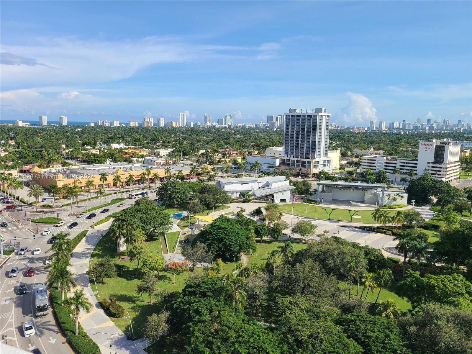 Exceptional 1 1 Condo Top Floor, Unmatched Views, Spacious Layout, and Private Storage This is, without a doubt, the most desirable 1 bed 1 bath unit in the entire complex ...