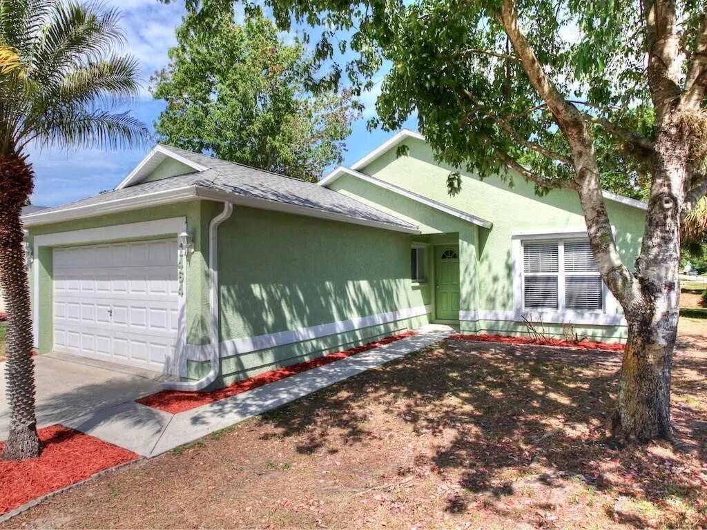 Solid Home, Great First Home Investment Opportunity !