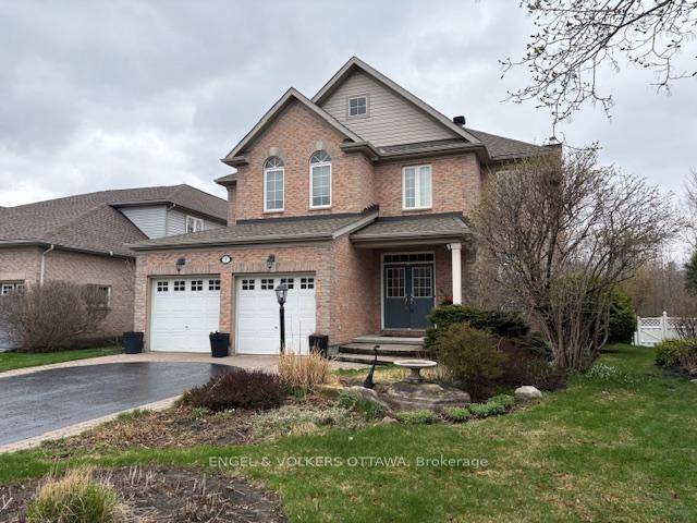 7 KNOTWOOD COURT, STONEBRIDGE.