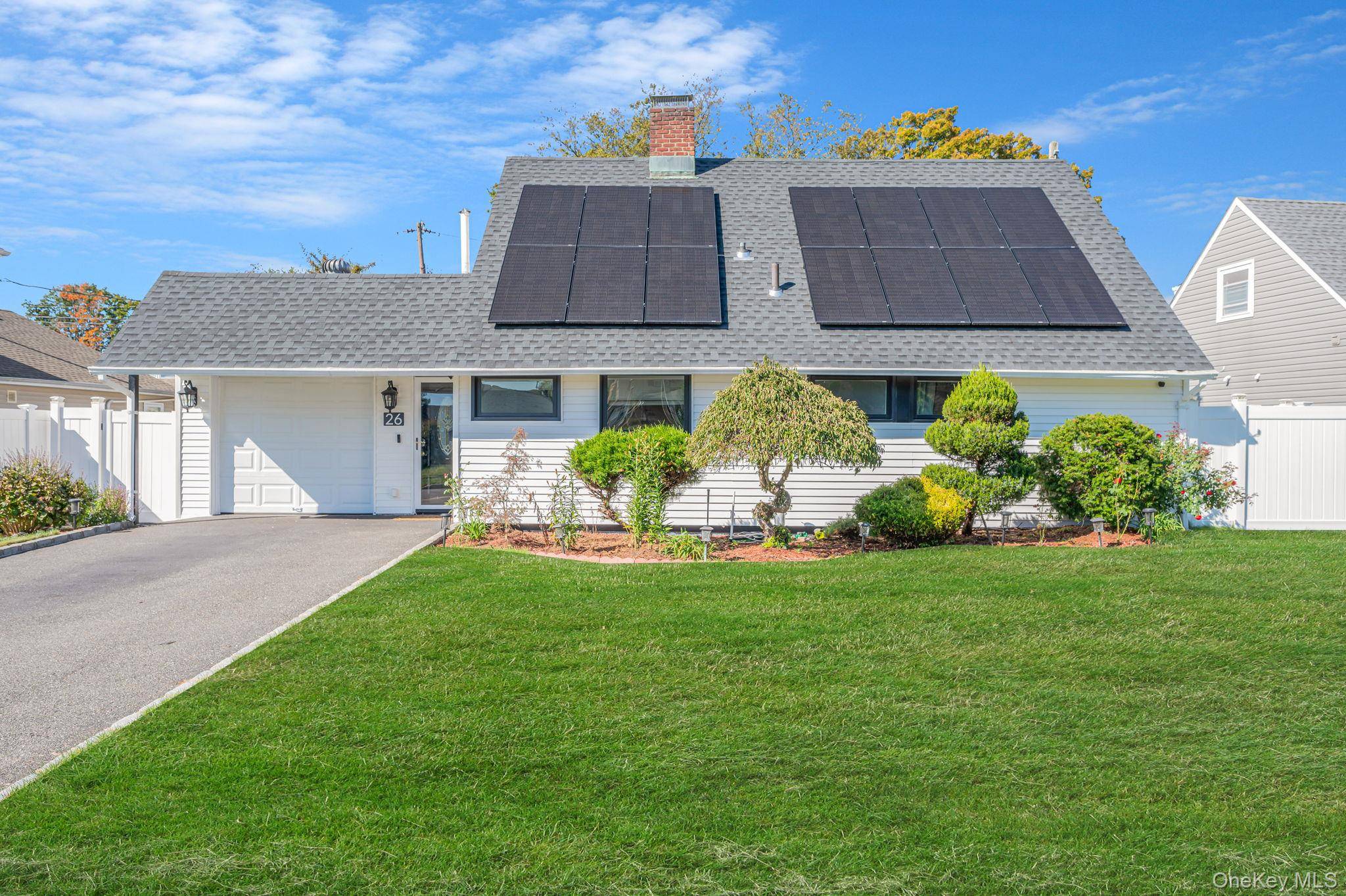 Welcome Home To This Stunning amp ; Meticulously Expanded Ranch Nestled Mid Block In The Award Winning Levittown School District Featuring 4 5 Bedrooms, 2 Newly Renovated Full Bathrooms, A ...
