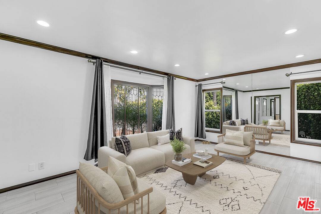 2201   Manning Ave 4BR La