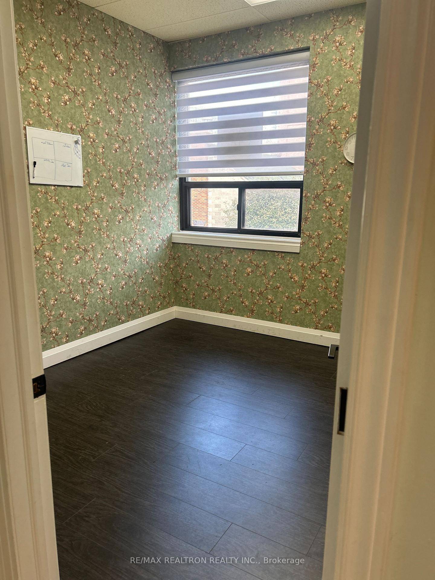 Move In Ready Professional Office Space for Sub LeaseDiscover an exceptional leasing opportunity in the heart of Downtown North York.