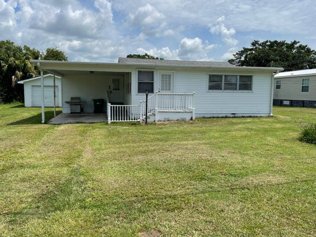 Charming Waterfront Retreat on Taylor Creek 1, 624 Sq Ft !