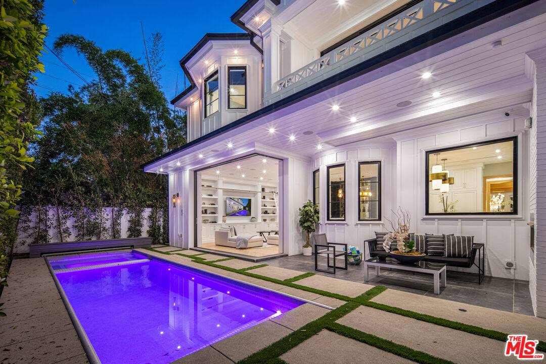 806 N Gardner St 5BR Hollywood Hills East La