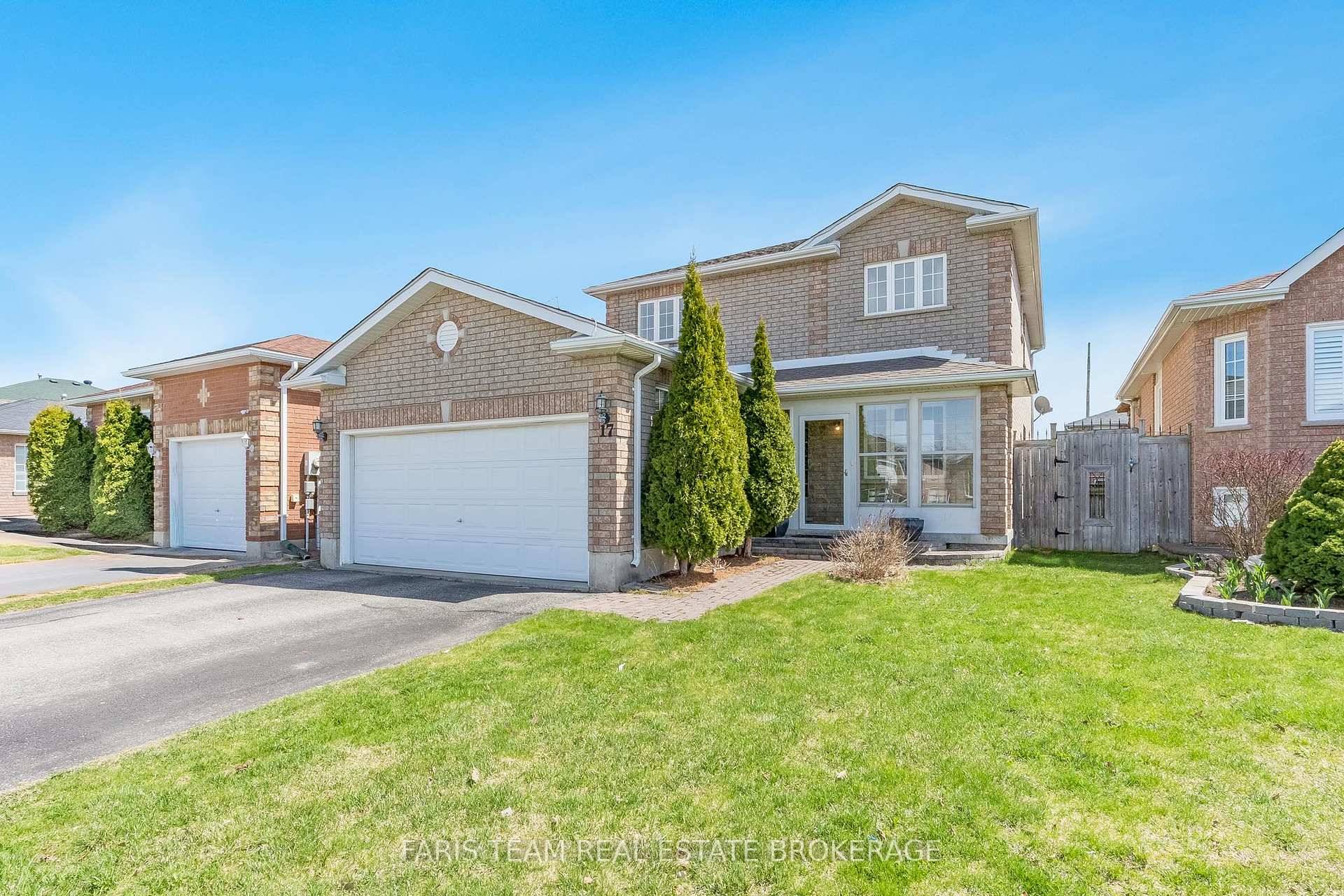 Top 5 Reasons You Will Love This Home 1 Perfectly situated in a family friendly neighbourhood, this home presents the ideal backdrop for creating lasting memories, just steps from schools, ...