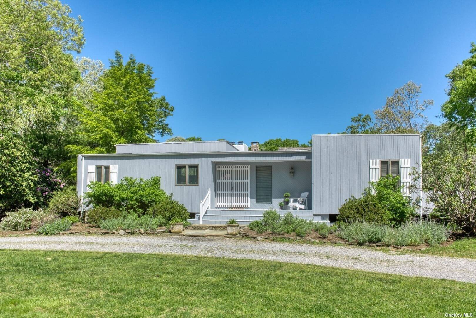 1 Oakwood, Wainscott NY 11975