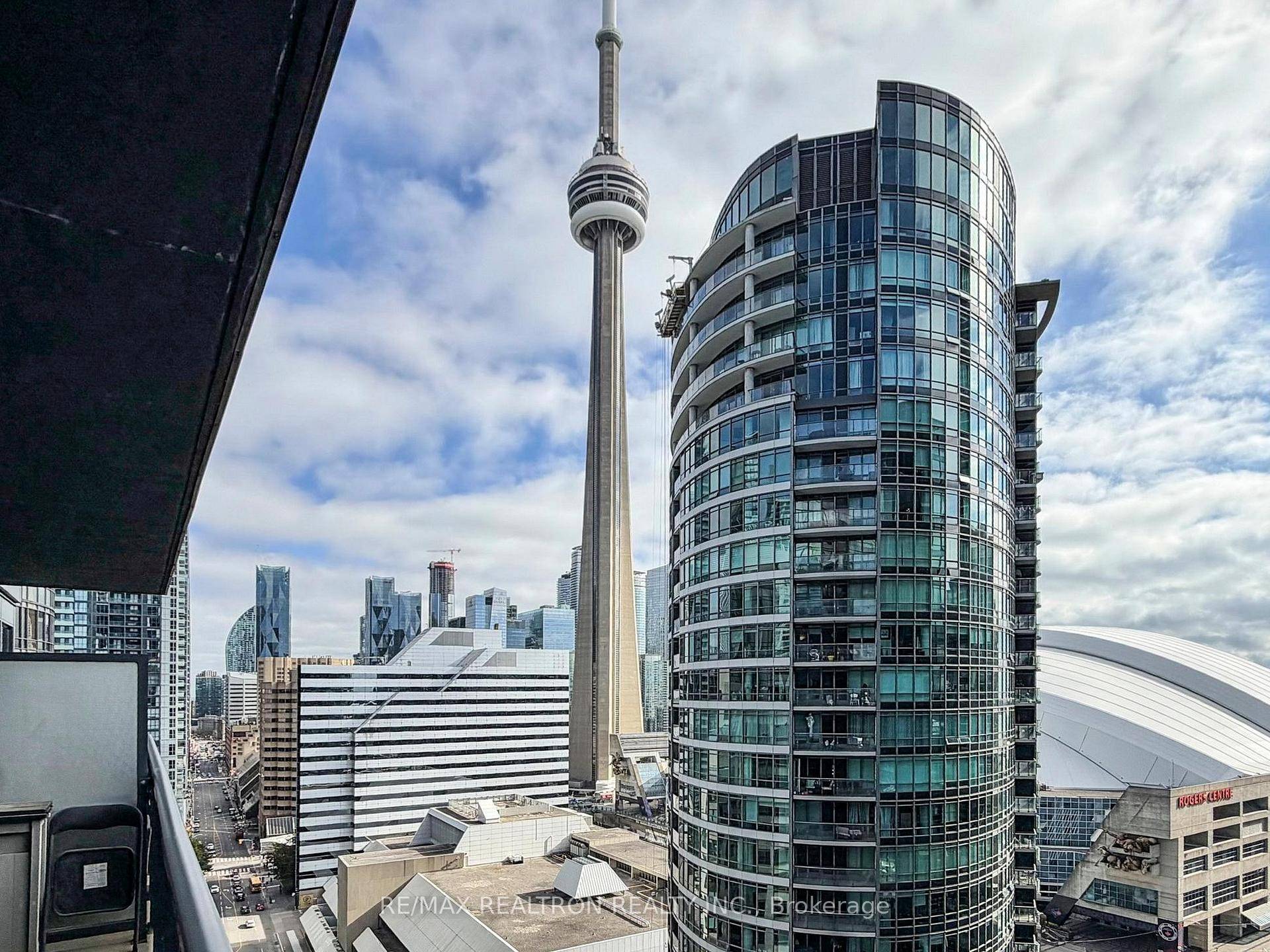 Welcome to The Fly Condos in the heart of downtown Toronto !