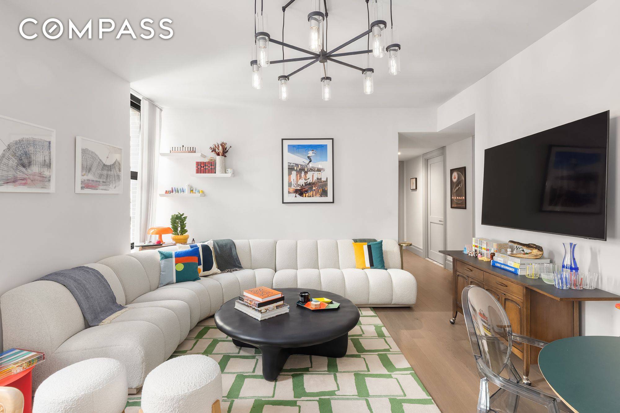 Dream two bedroom a stone s throw from Brooklyn Heights in a full service condominium !