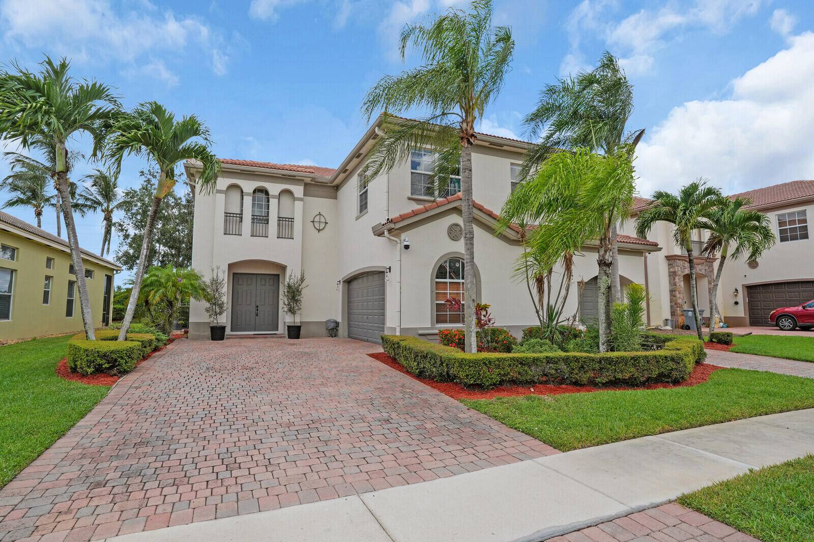 Welcome to 8728 Cobblestone Point Circle, the largest model in the highly desirable gated community of Cobblestone Creek.