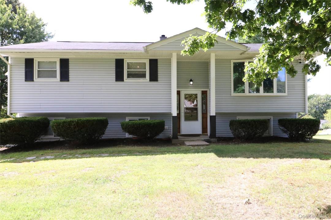 GREAT VALUE ! ! ! GREAT LOCATION !