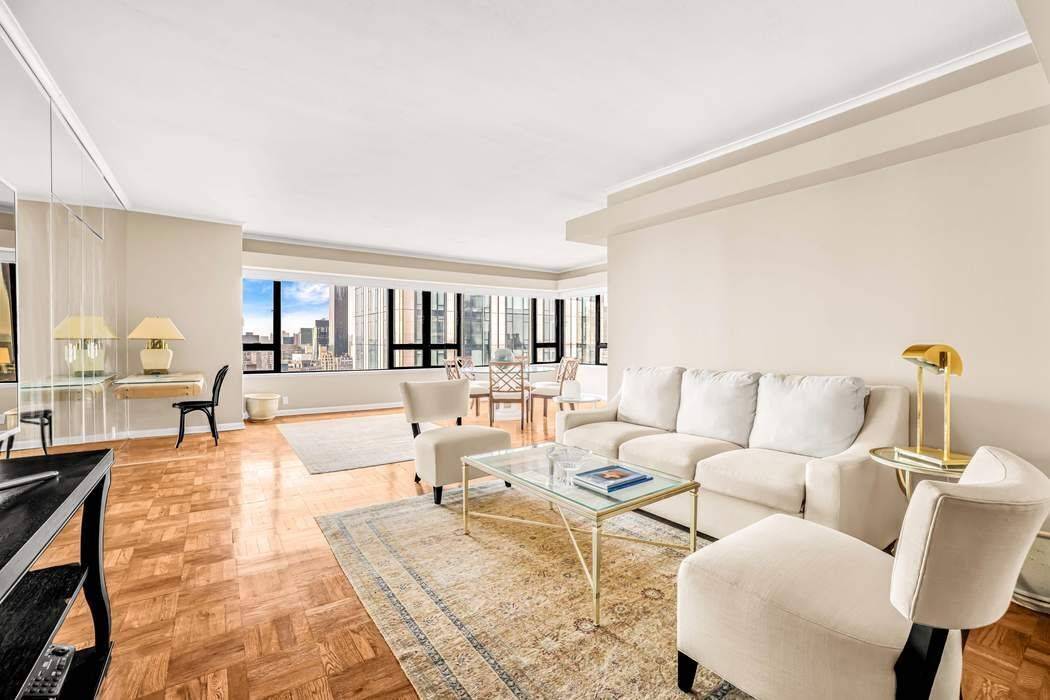 Experience the ultimate in luxury living, right in the heart of New York City's prestigious Sutton Place.
