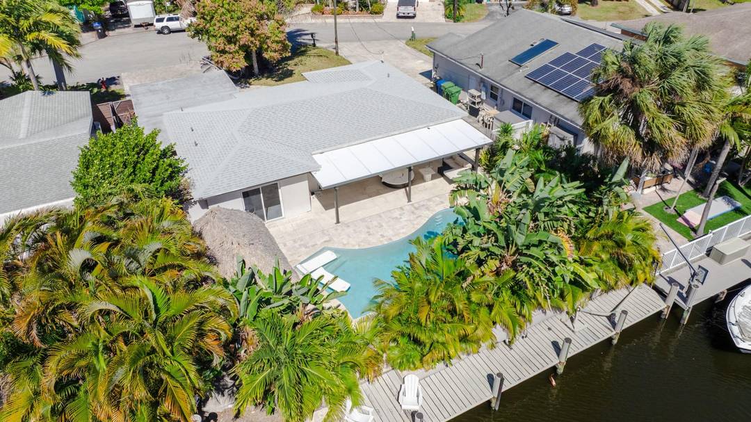 Waterfront opportunity in a prime Fort Lauderdale location just minutes from the energy of Las Olas dining, nightlife, and entertainment.