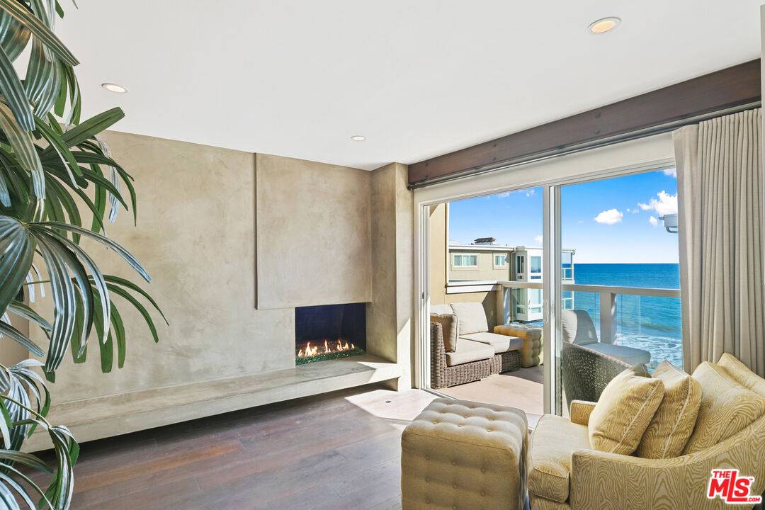 22626 Pacific Coast Hwy 2BR Malibu La
