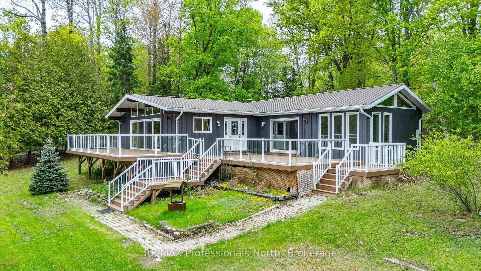 Welcome to your perfect waterfront getaway on beautiful Soyers Lake ; part of Haliburton's premier 5 lake chain, offering miles of boating, incredible fishing, and endless watersport adventures.