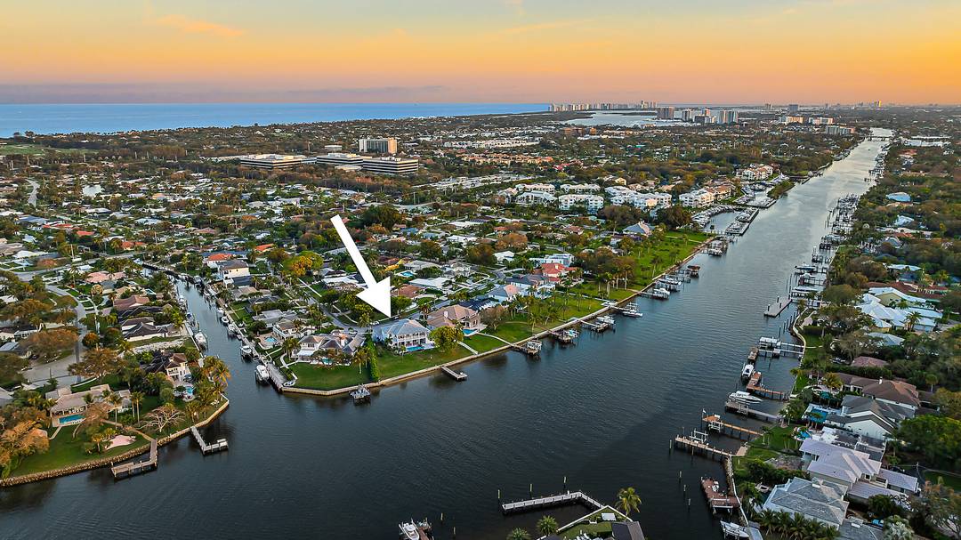 If gorgeous sunsets are what you're looking for then look no further !