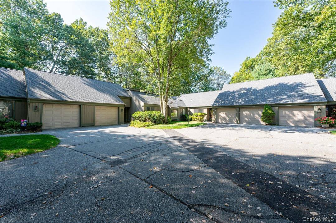 Highly desirable Stratford Model.