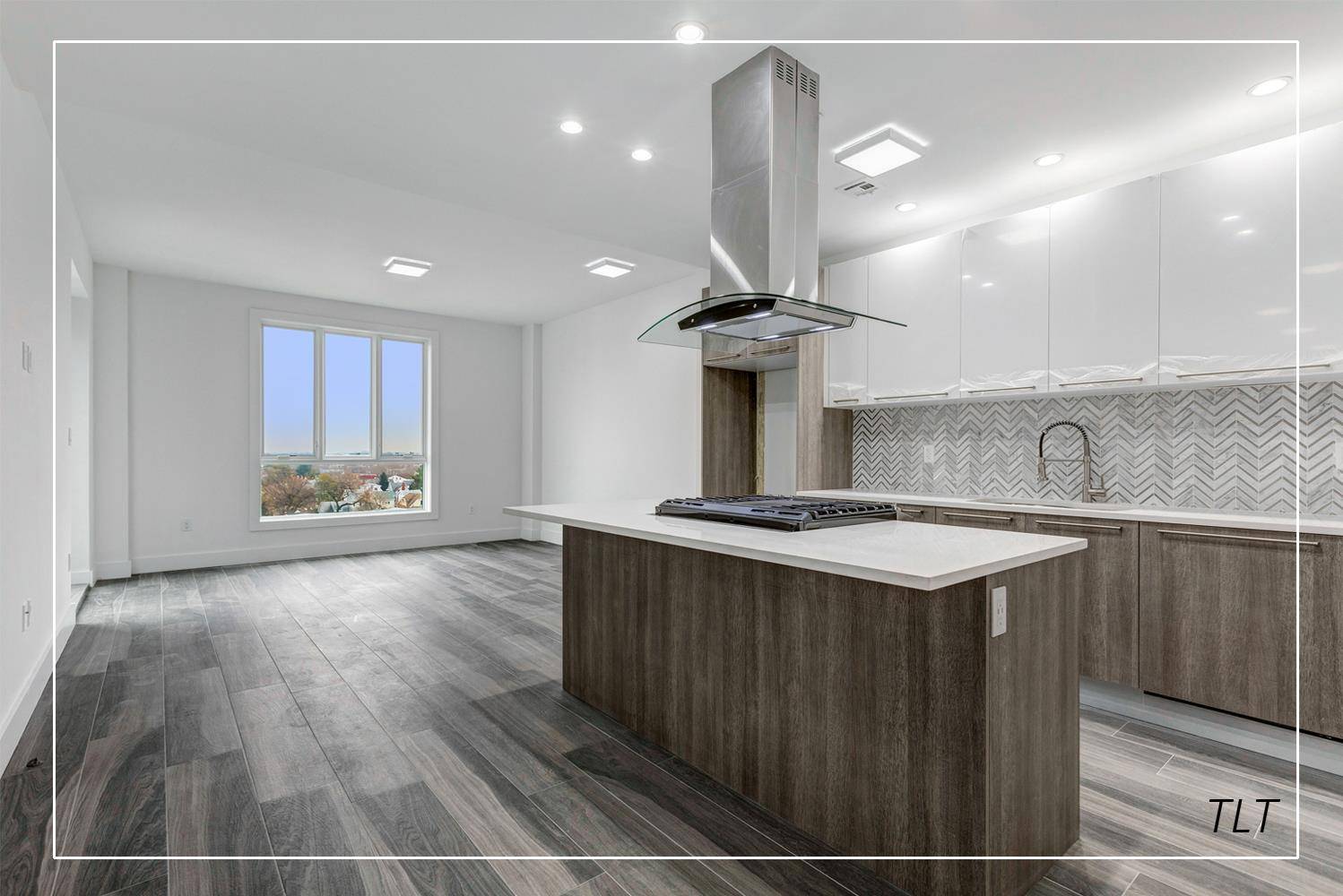WE GOT YOU COVERD ! Value of 2 years CREDIT of COMMON CHARGES, REAL ESTATE TAXES, amp ; PURCHASER CLOSING COSTS to be covered by the Developer please see details ...