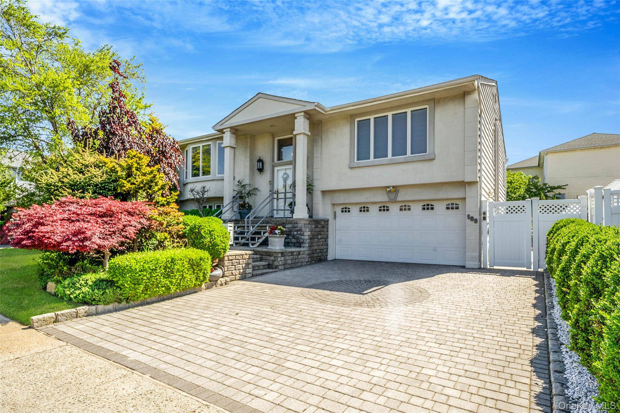 Magnificent Atlantic Beach Estates stunning Hi Ranch, all updated.