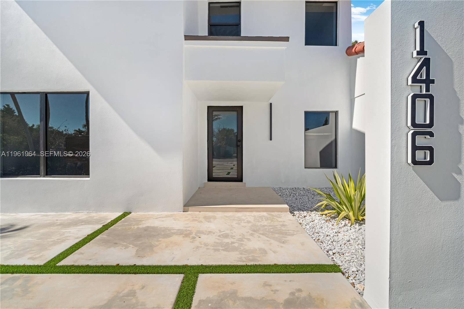 Welcome to this stunning property in the heart of Miami.