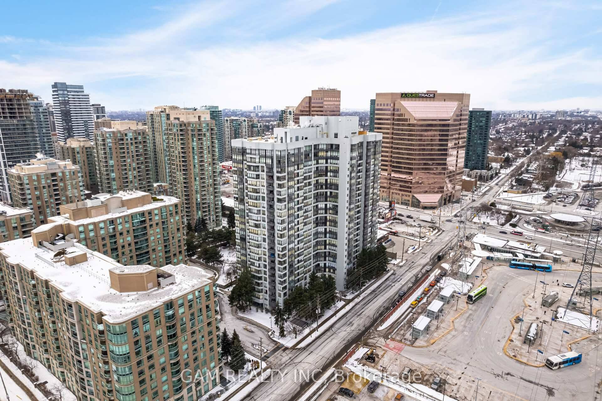 Rare Find. Corner Unit, bright and spacious 1, 235 sq.