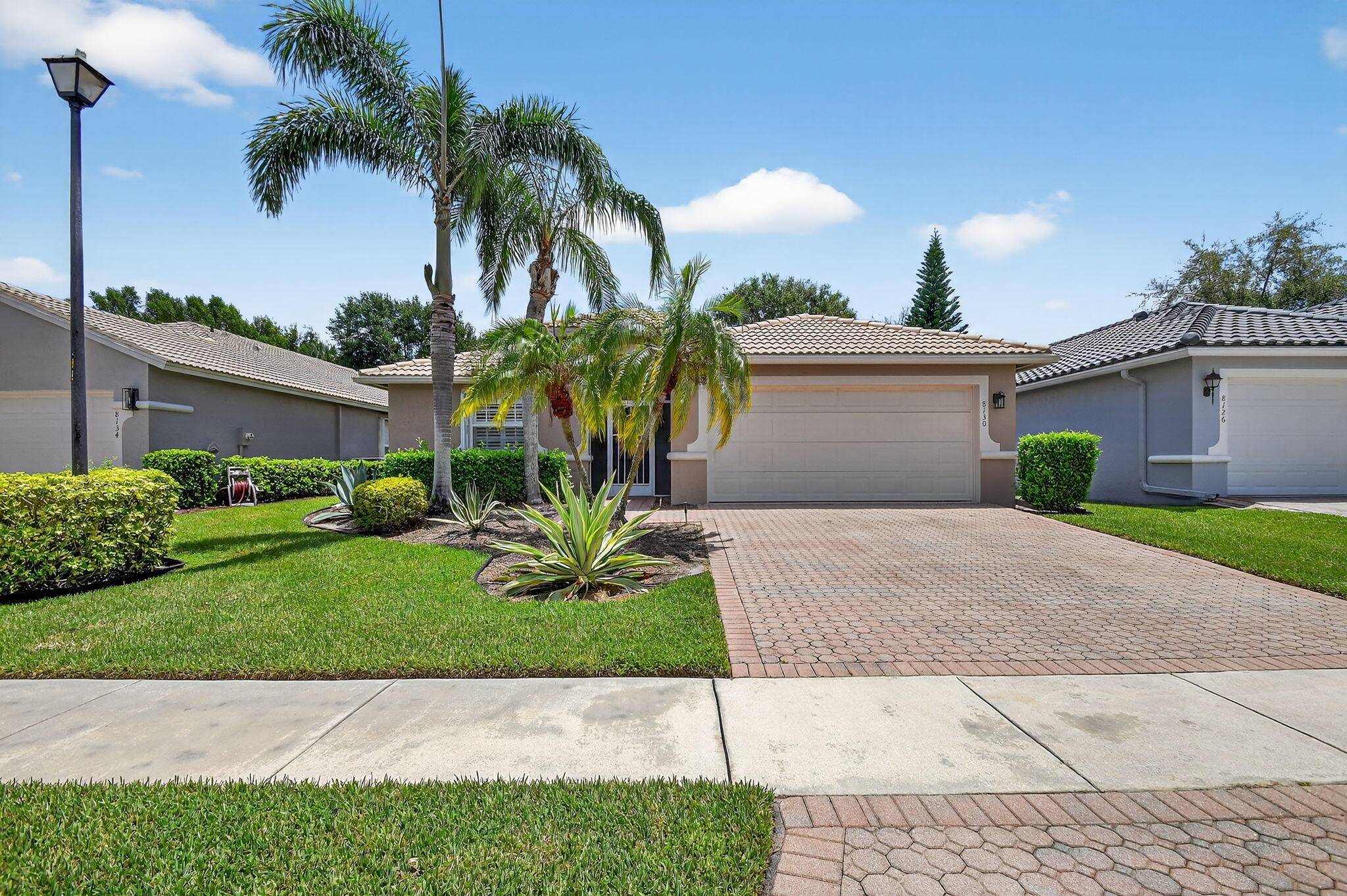 Welcome to this beautifully updated 1 story home in the ACTIVE 55 community of Venetian Isles.