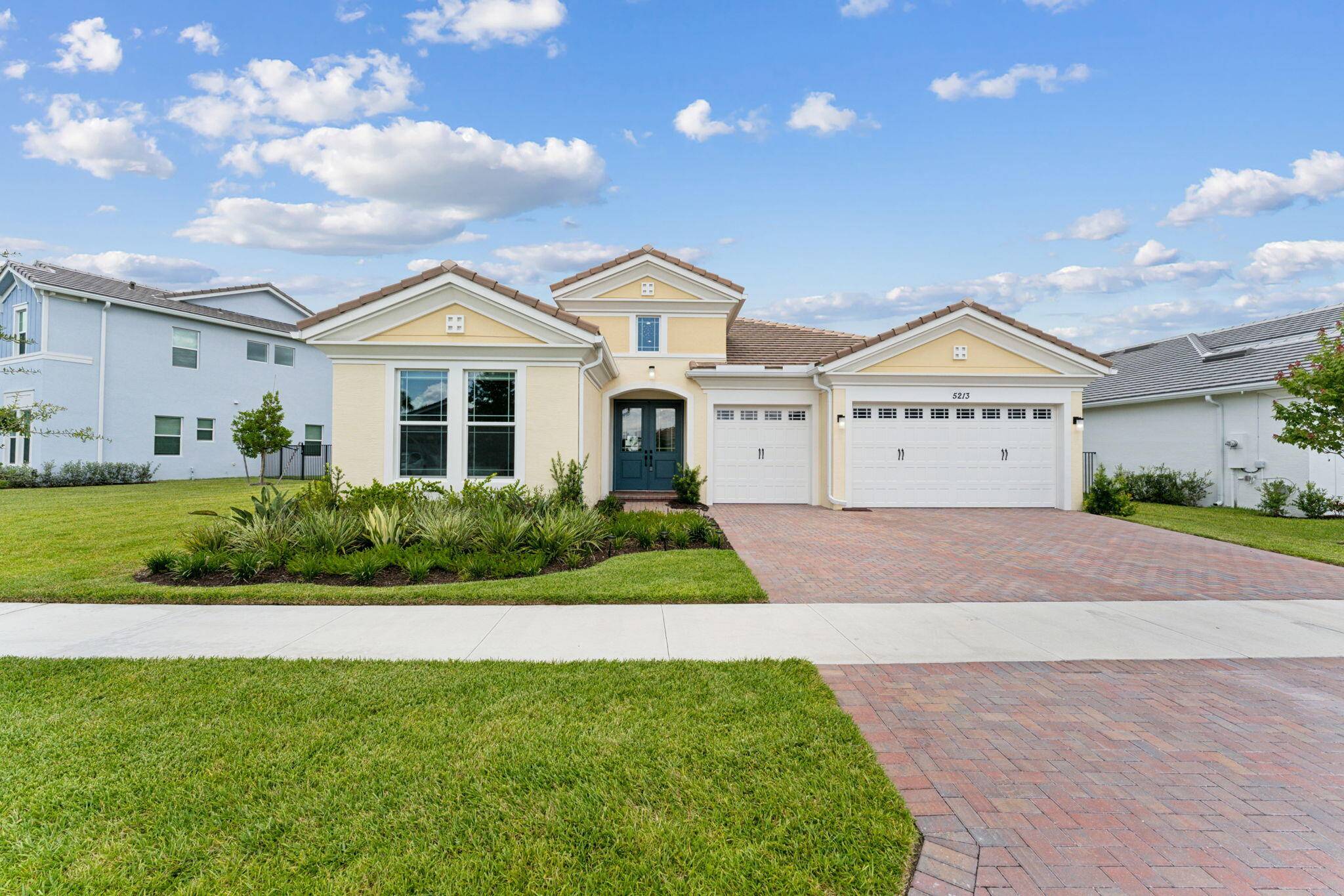 The perfect house in the perfect neighborhood on the perfect premium lake lot !