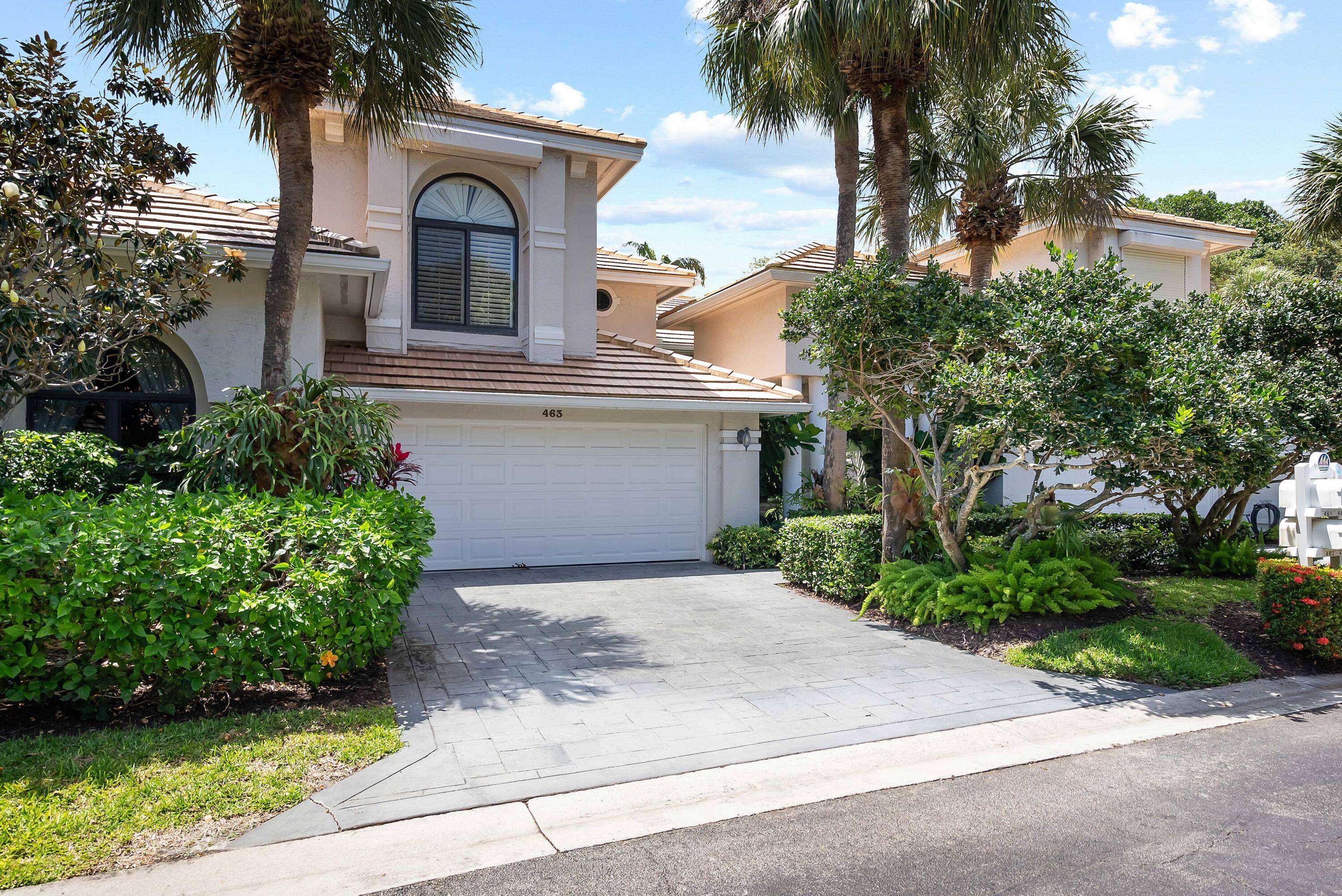 Welcome to this beautifully updated 3 bedroom, 2.